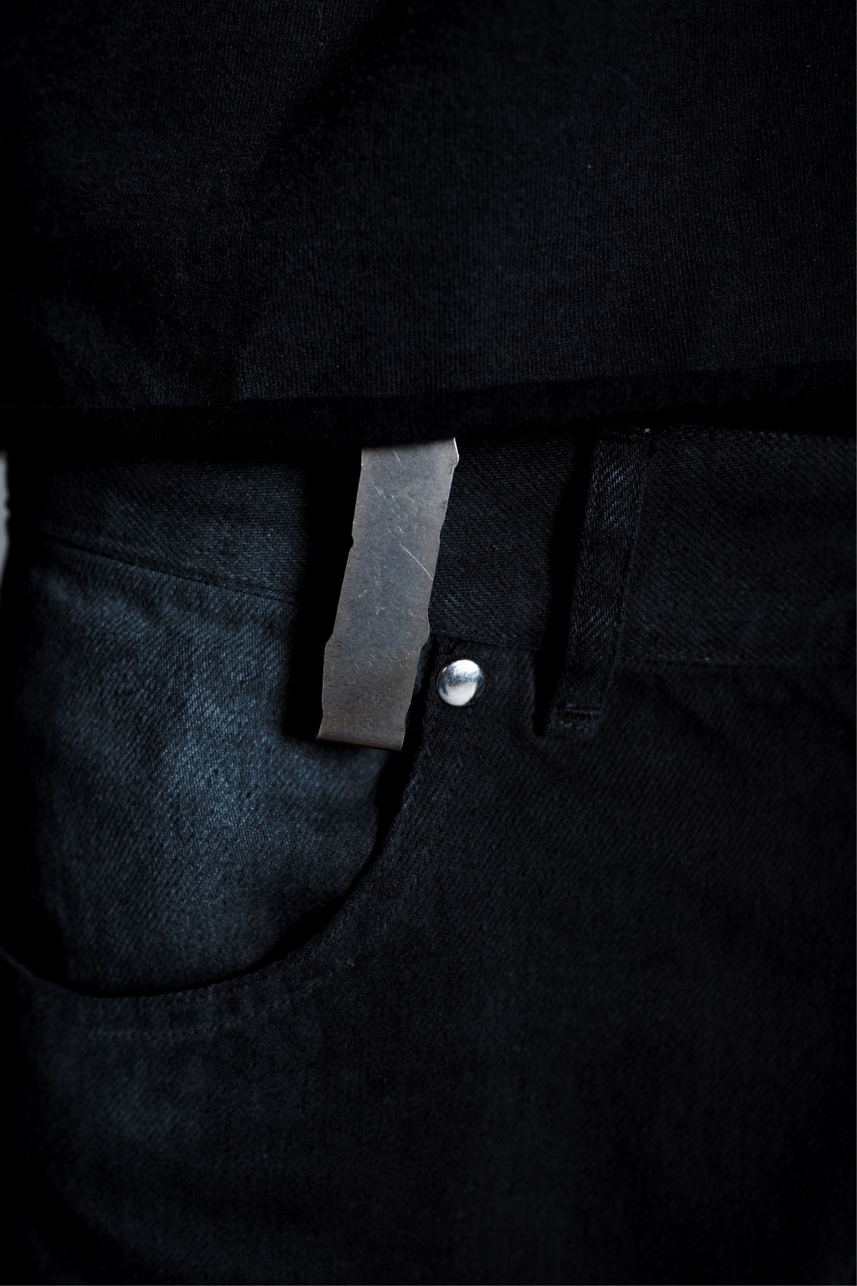 M001 - BLACK DENIM JEANS