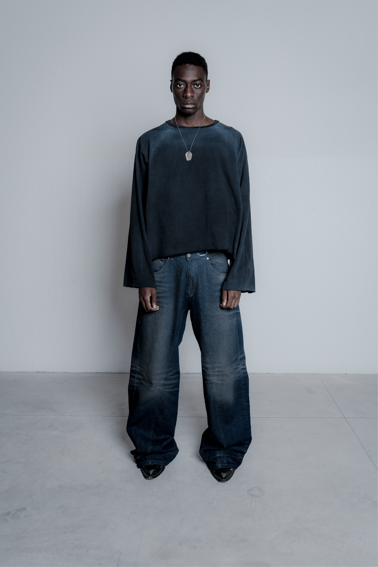 JM002 - BLUE DENIM JEANS