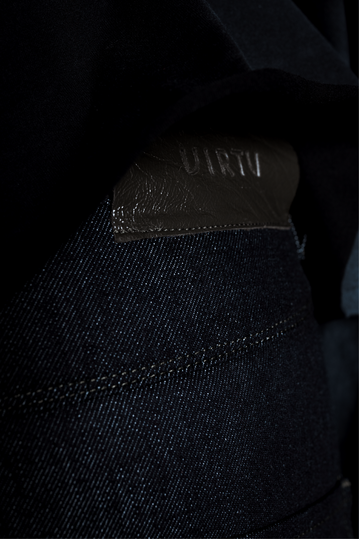 JW002 - BLUE DENIM JEANS