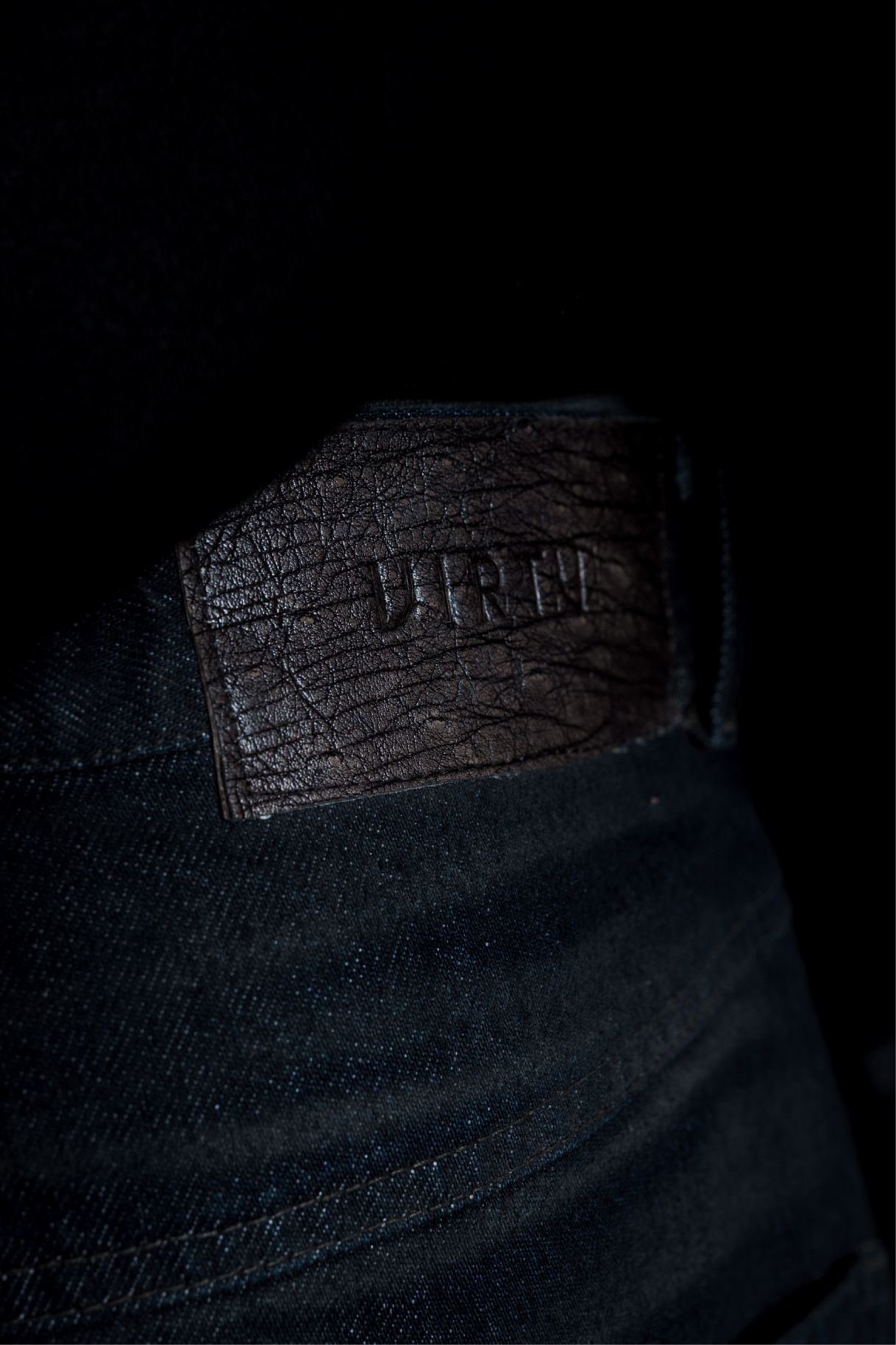 JM002 - BLUE DENIM JEANS